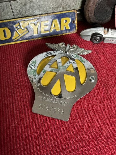Vintage car badge aa - vintage,