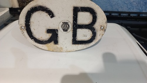 Vintage car badge gb - vintage,