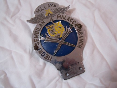 Rare car badge vintage - aa,