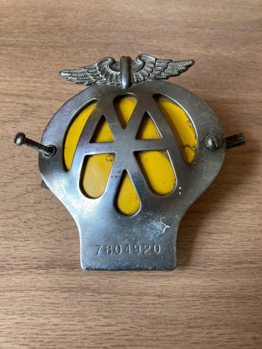Vintage badge 1960 - vintage, 1960-61